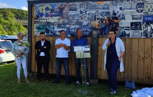 Inauguration de la fresque des 40 ans du Fc Toutainville sur notre Club House.